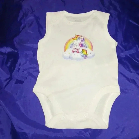 NWOT - Handmade White New Born Bodysuit - Unicorn on Clouds - Picture 2 of 5